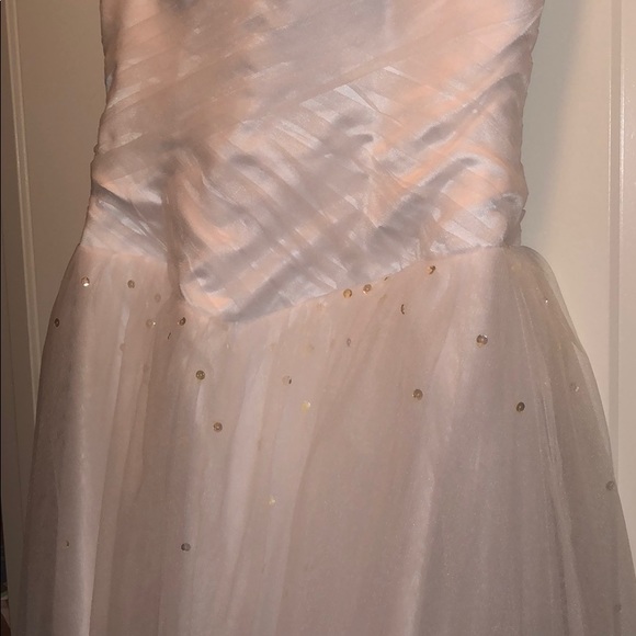 White Prom/Wedding Dress - Picture 3 of 7